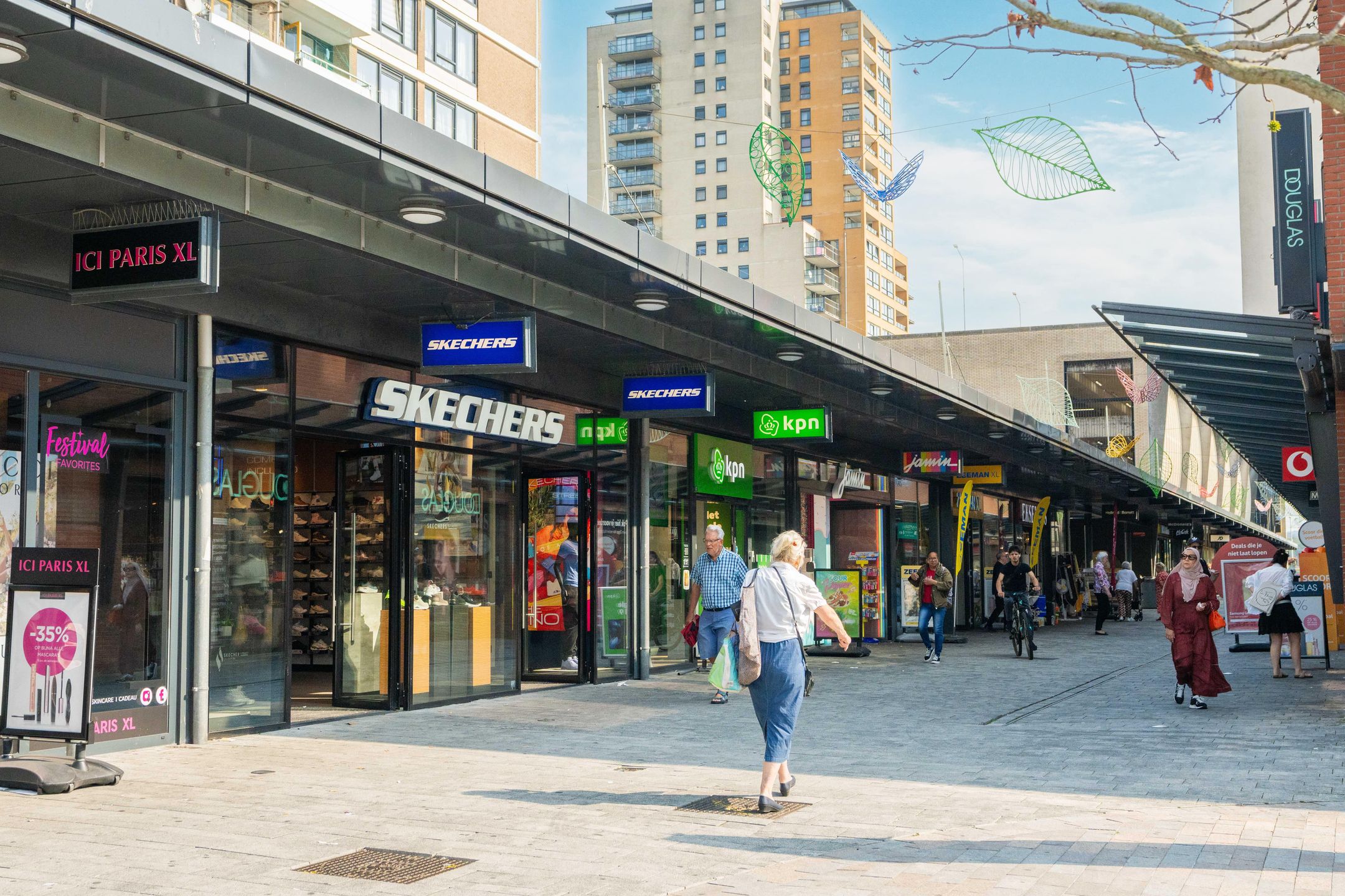 Foto 45 van Van Suchtelen van de Haarestraat 107