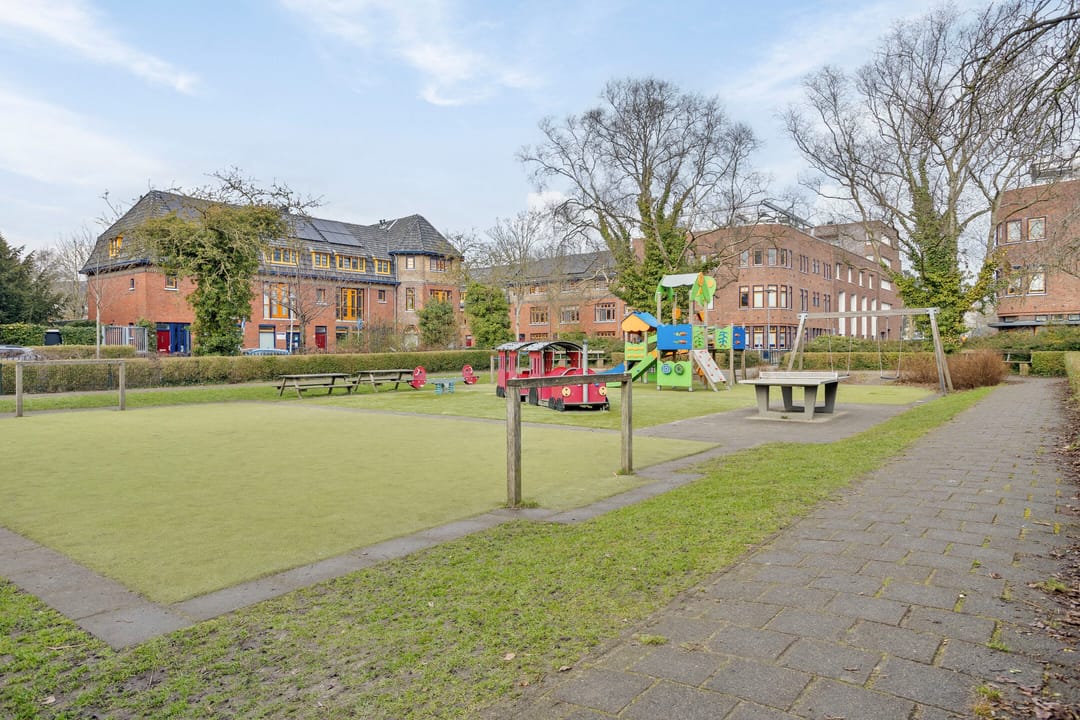 Photo 37 of Petrus Campersingel 185-A