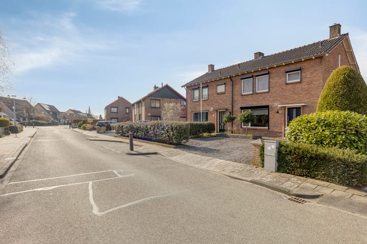 Photo 2 of Peeskesweg 21