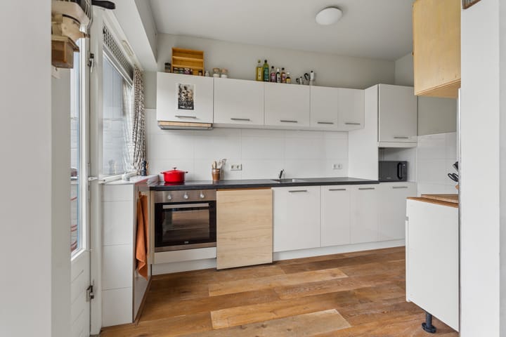 Foto 3 van Albardastraat 21