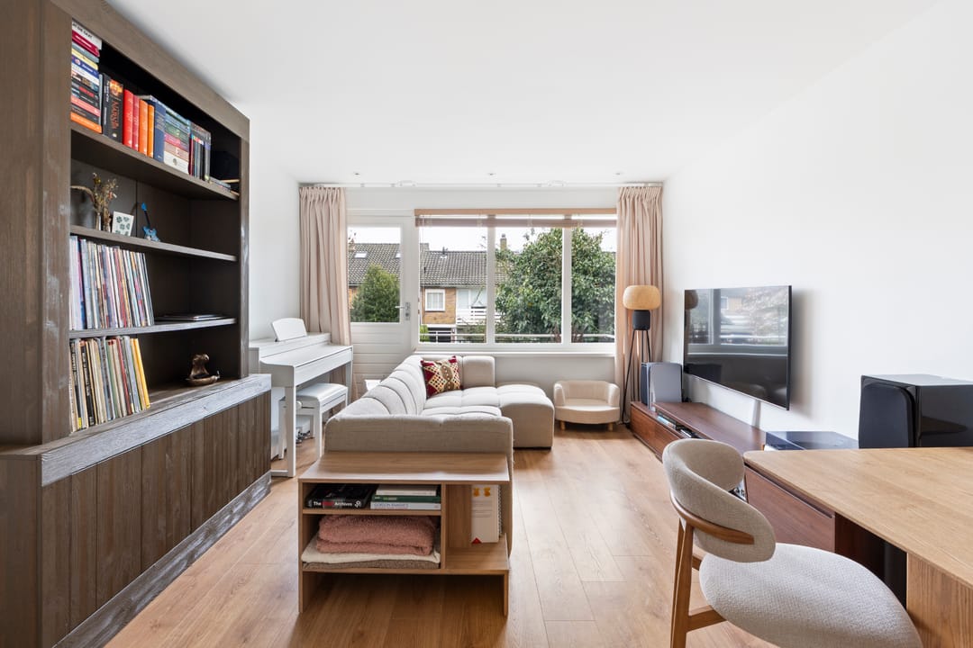 Fully Modernized and Sustainable Terraced Home with Flexible Layout Options in Alkmaar — 16
