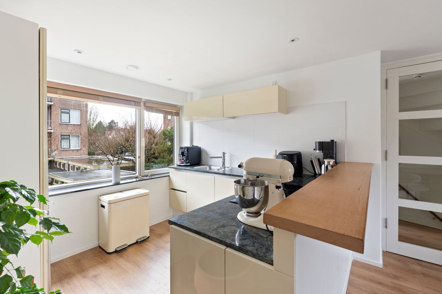 Fully Modernized and Sustainable Terraced Home with Flexible Layout Options in Alkmaar — 19