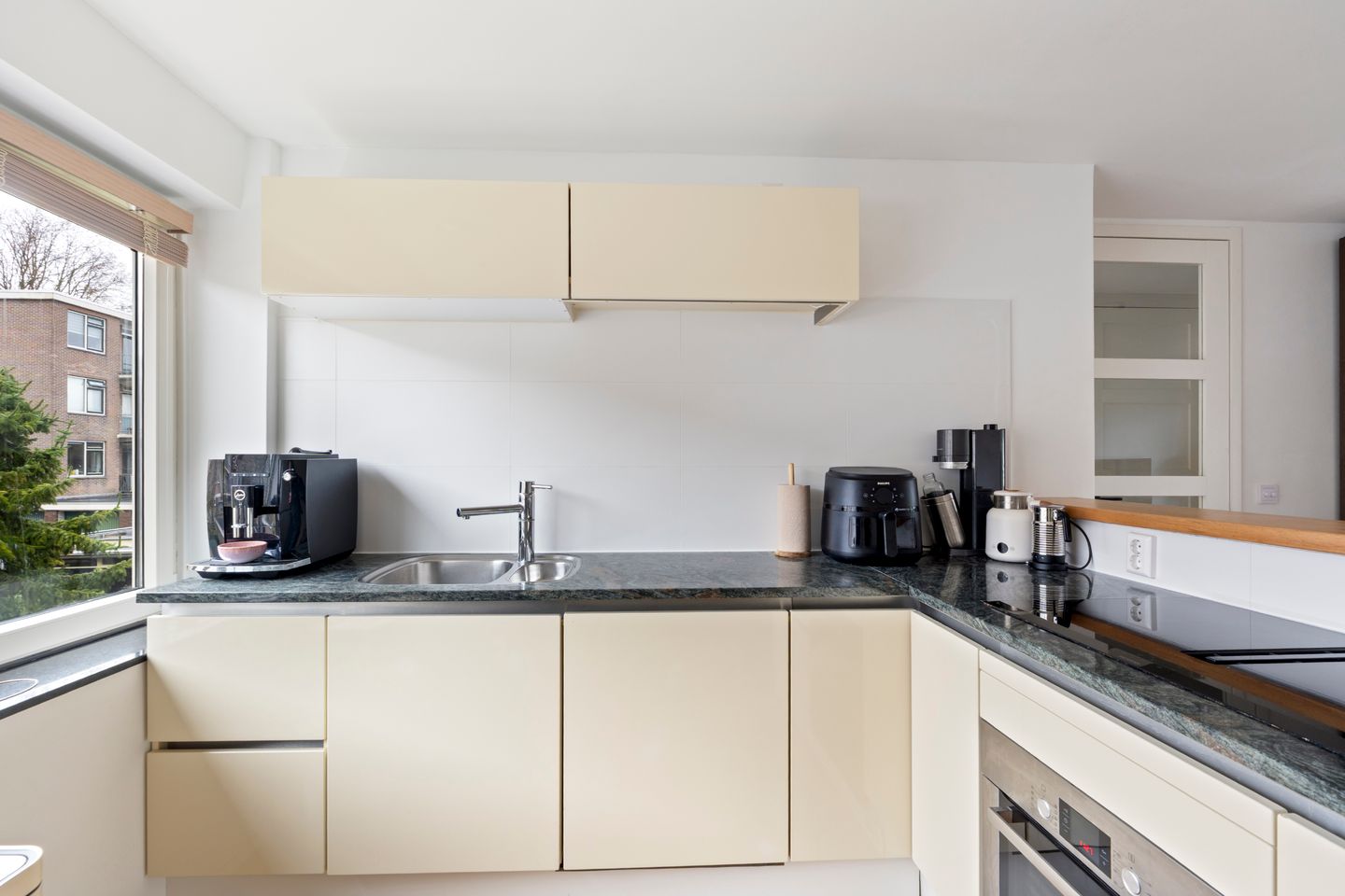 Fully Modernized and Sustainable Terraced Home with Flexible Layout Options in Alkmaar — 20