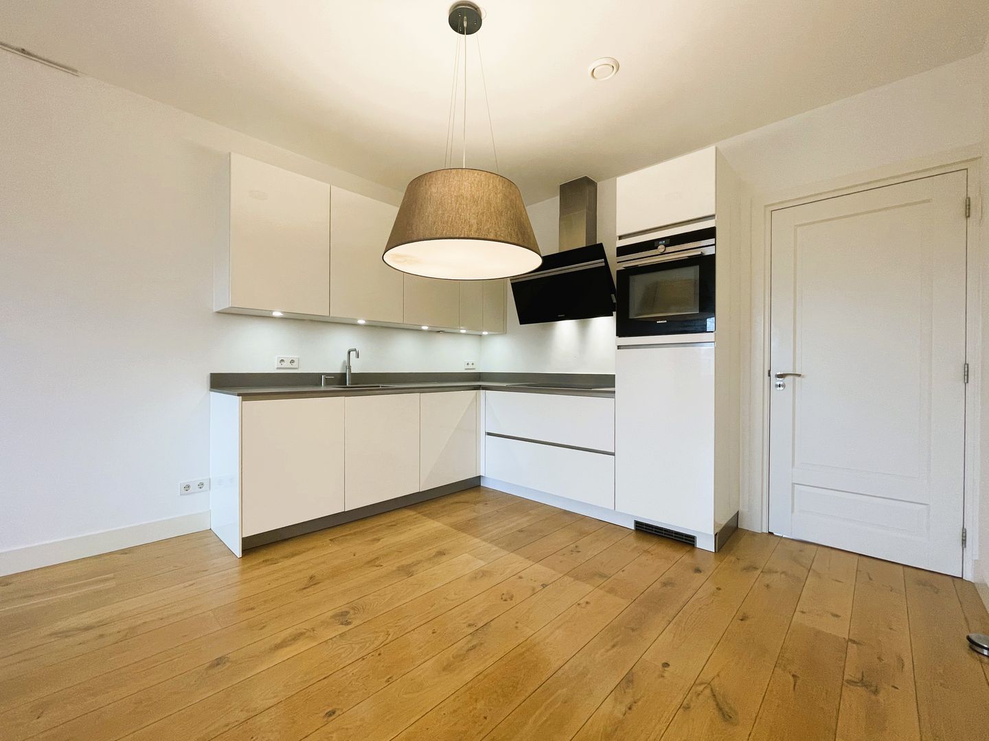 Foto 5 van Wouwermanstraat 41-E