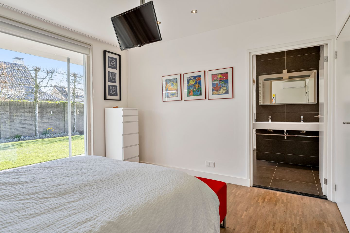 Photo 20 of Maria Theresiastraat 34