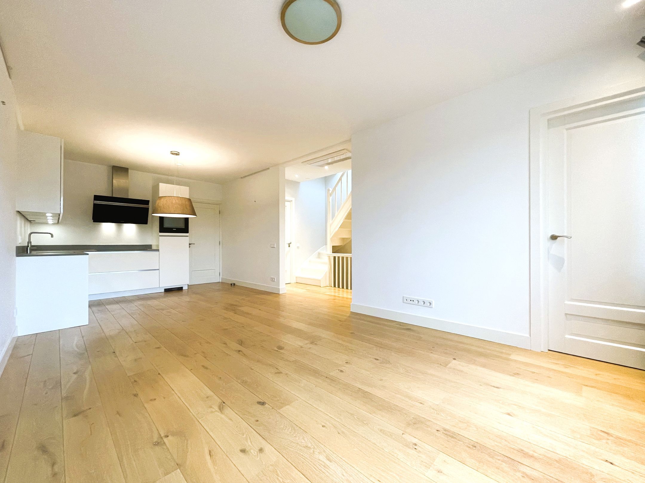 Foto 9 van Wouwermanstraat 41-E