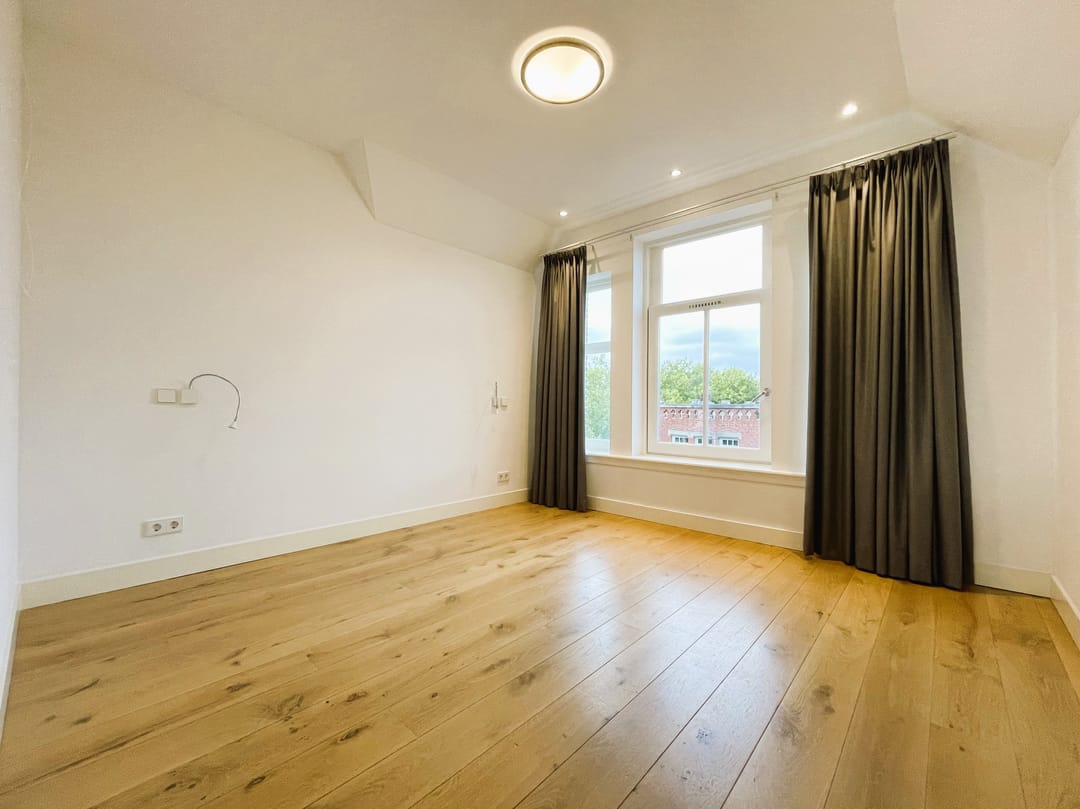 Foto 11 van Wouwermanstraat 41-E