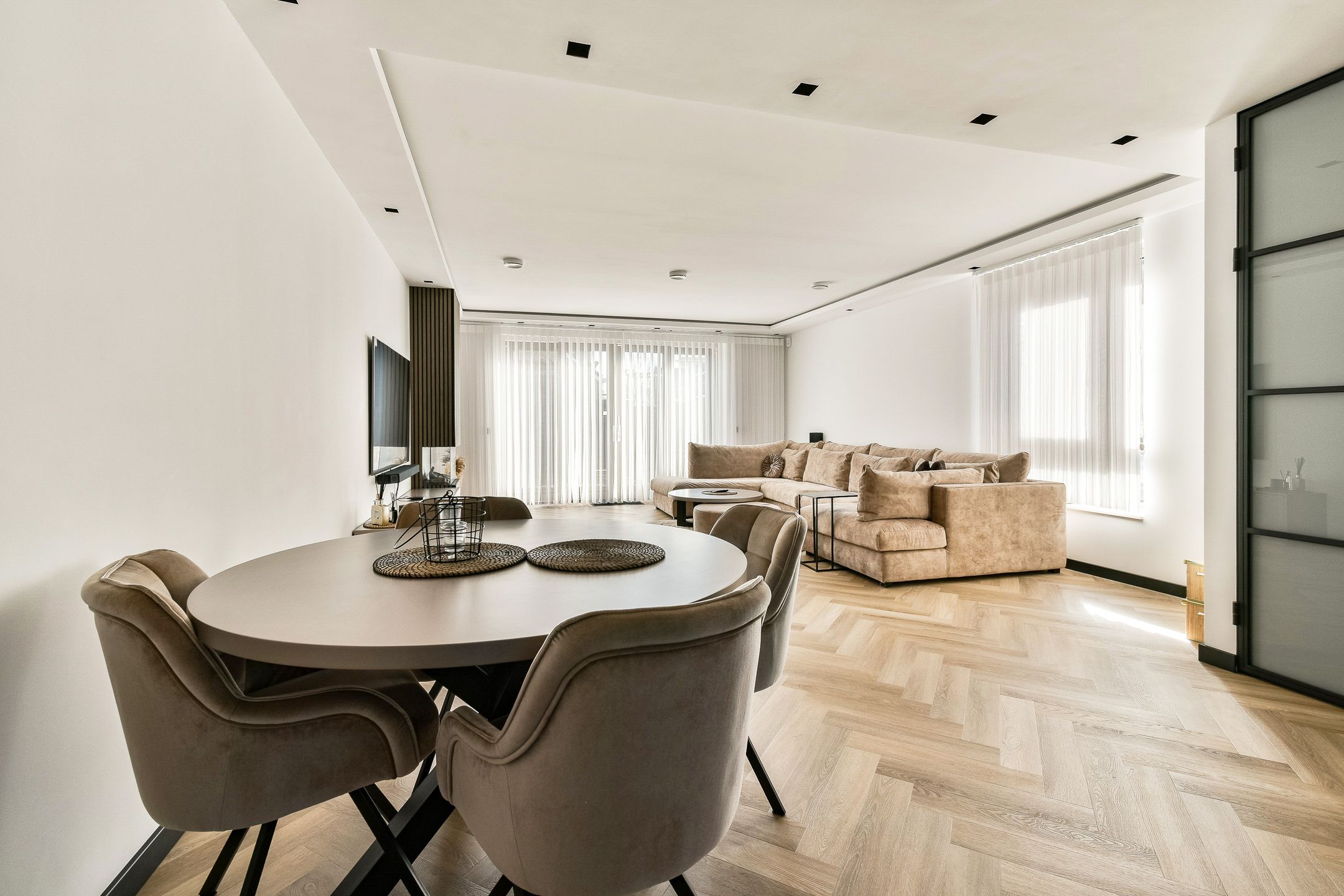 Photo 6 of Ellen van Langenpad 2