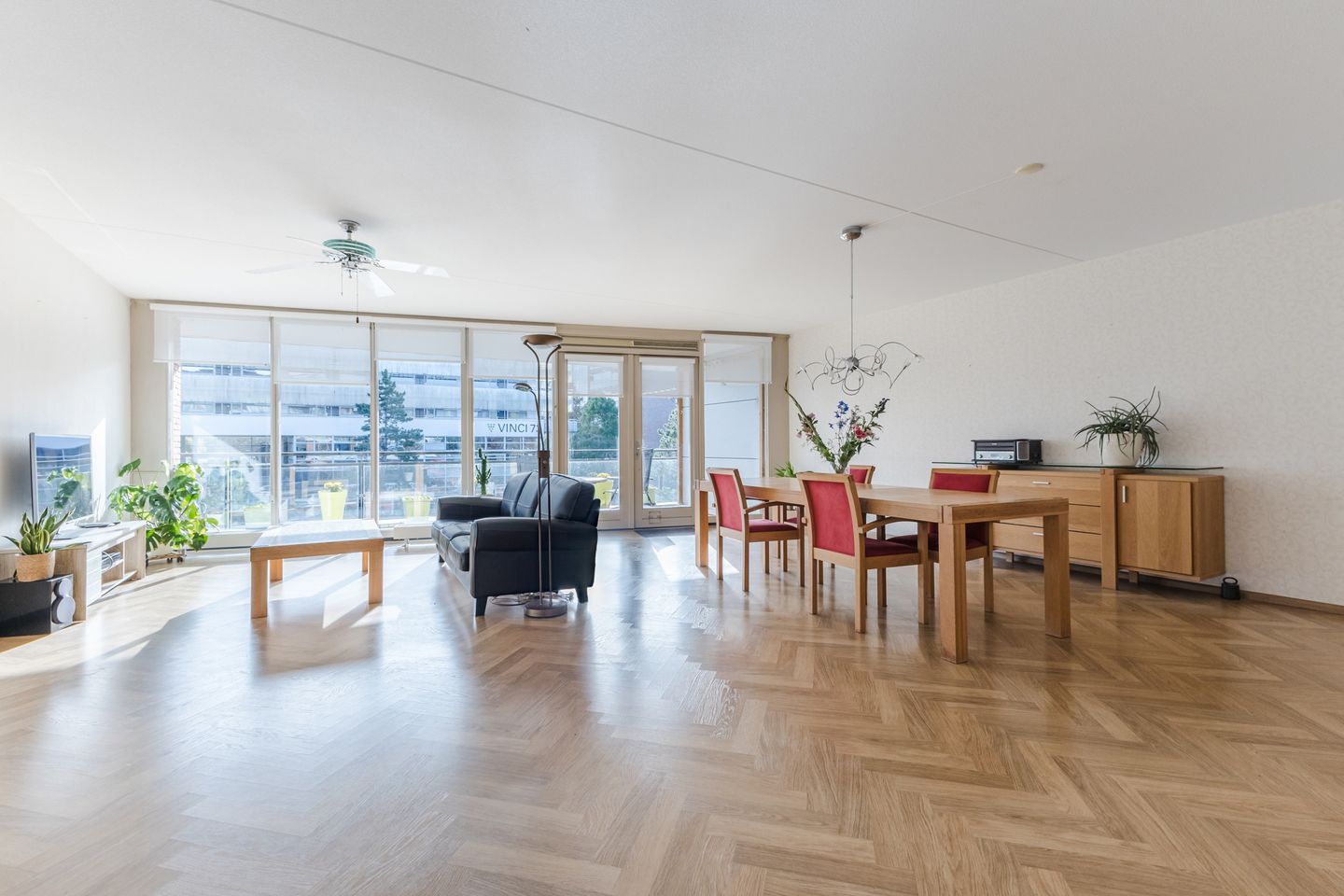 Foto 10 van Leonardo da Vinciplein 9