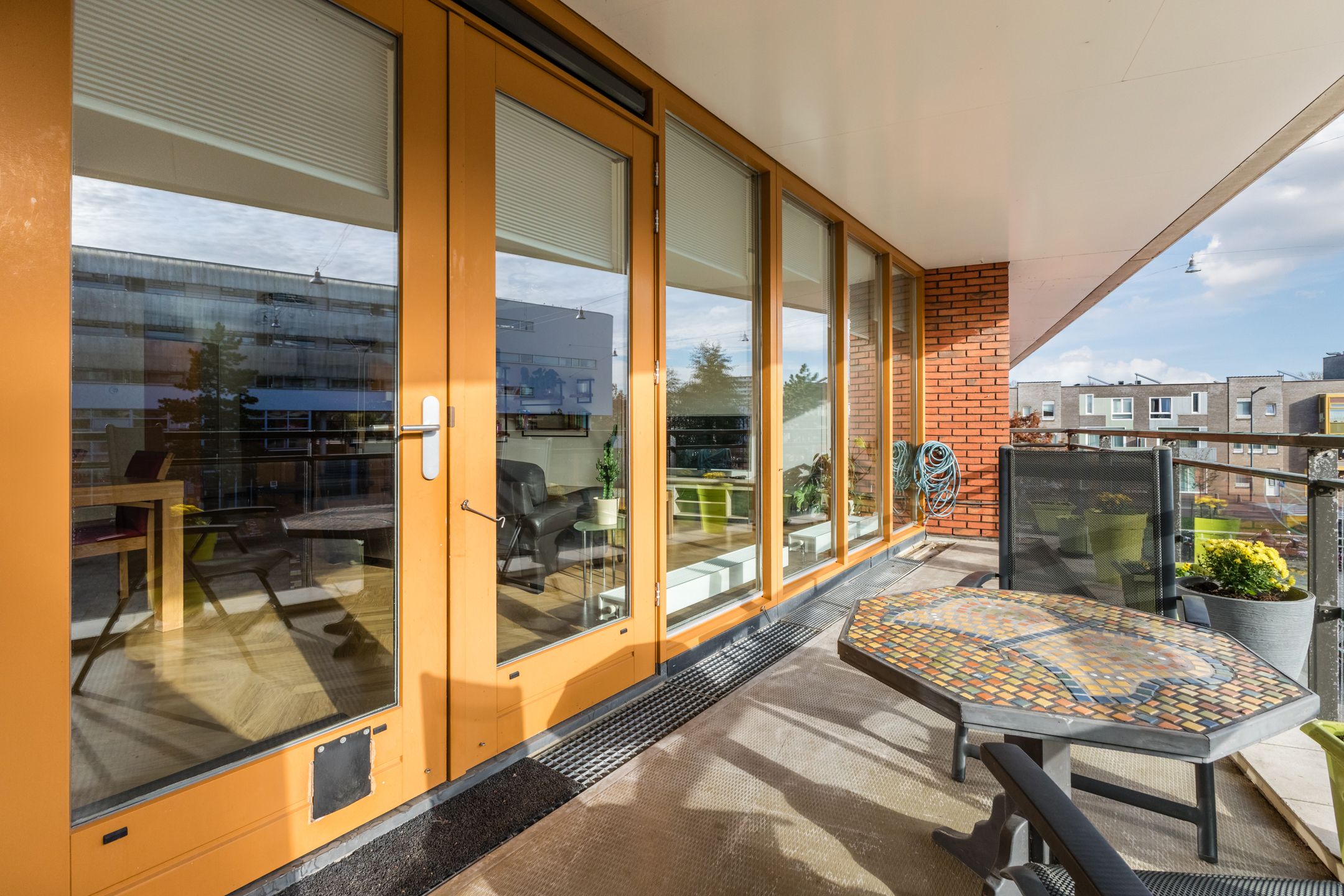 Spacious 3-Room Apartment with Private Garden and South-Facing Terrace in Haarlem — 17