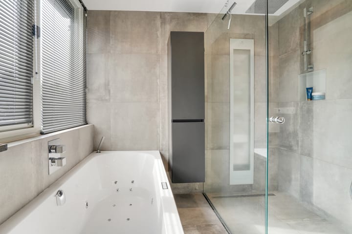 Photo 4 of Louis Bouwmeesterstraat 96