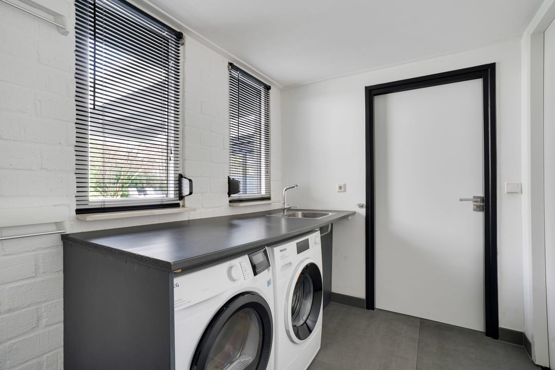 Photo 28 of Louis Bouwmeesterstraat 96