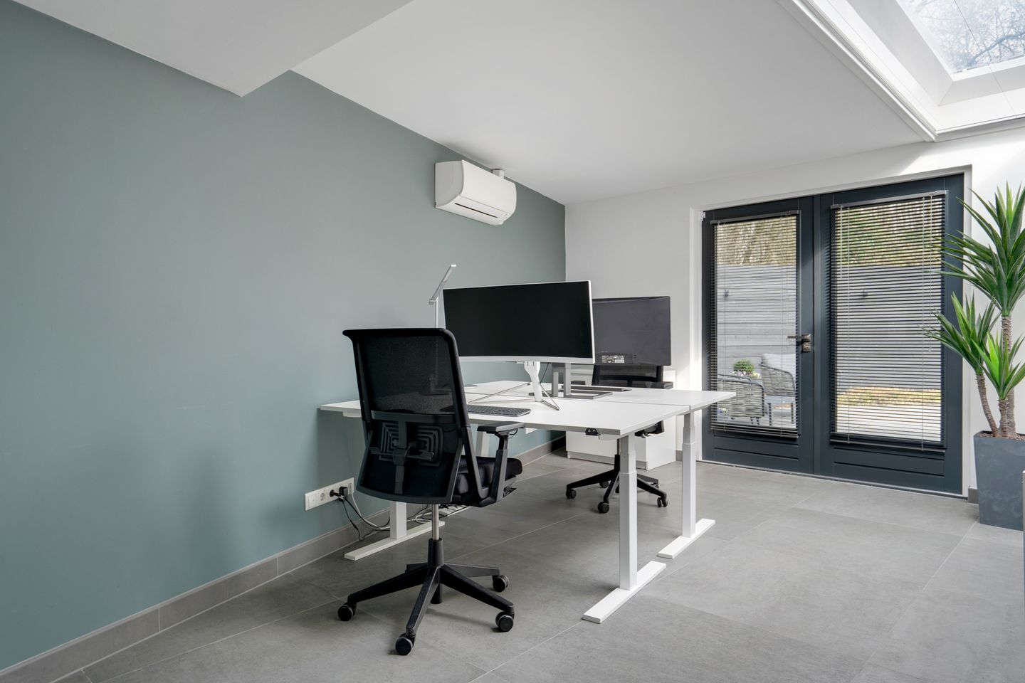 Photo 29 of Louis Bouwmeesterstraat 96