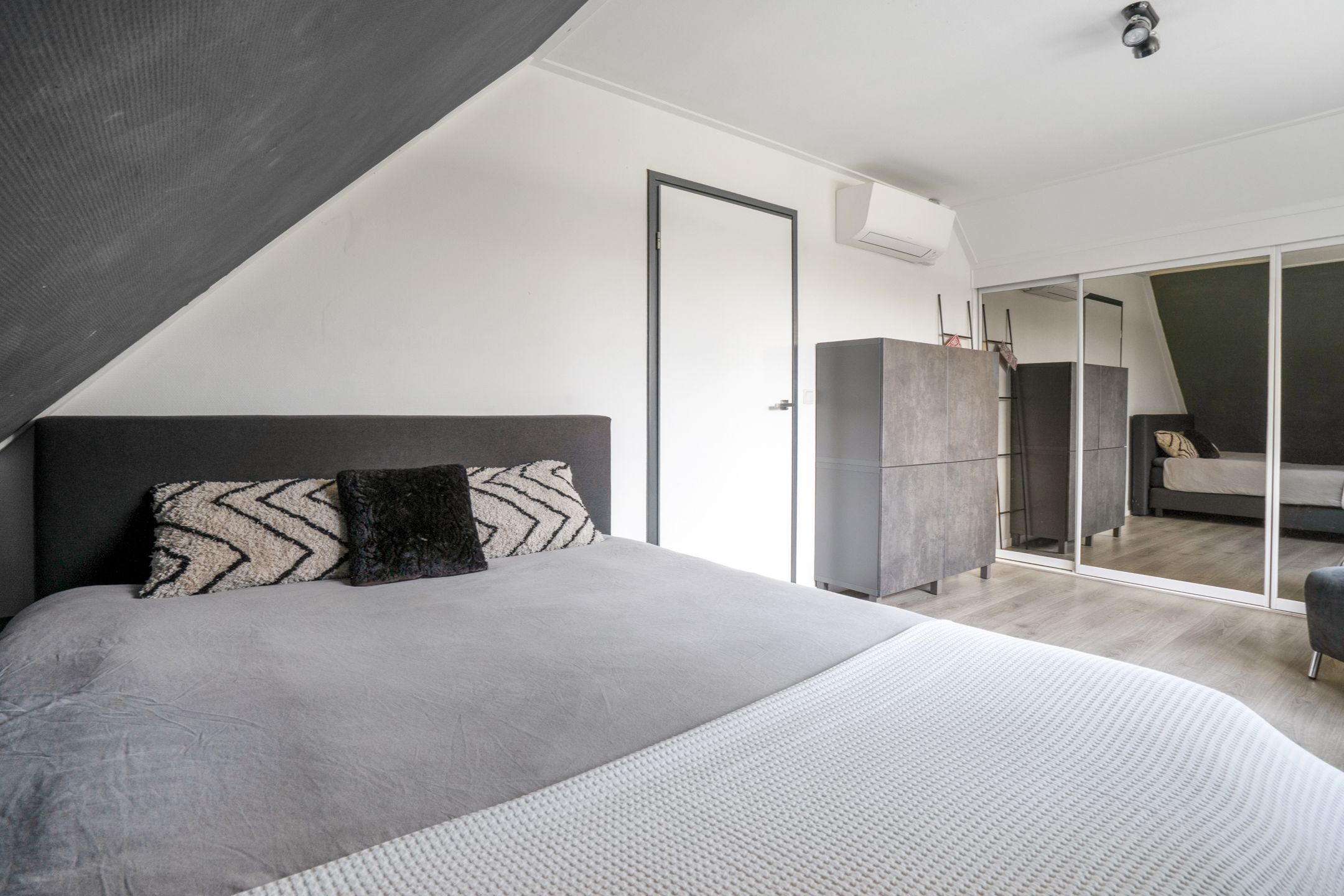 Photo 33 of Louis Bouwmeesterstraat 96