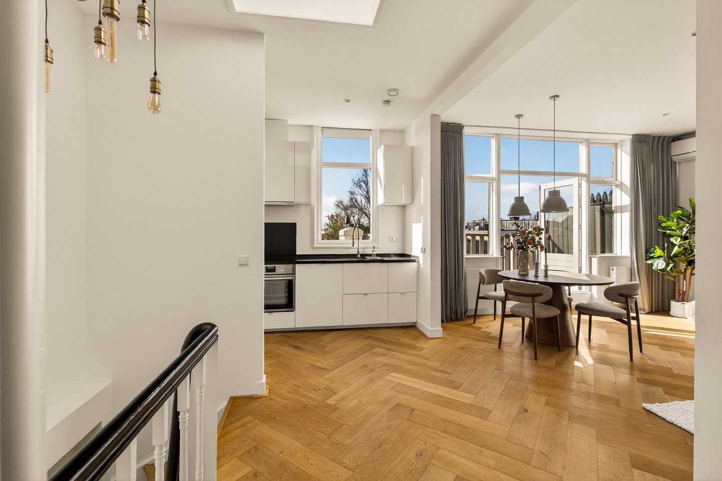 Photo 20 of Pieter de Hoochstraat 16-4