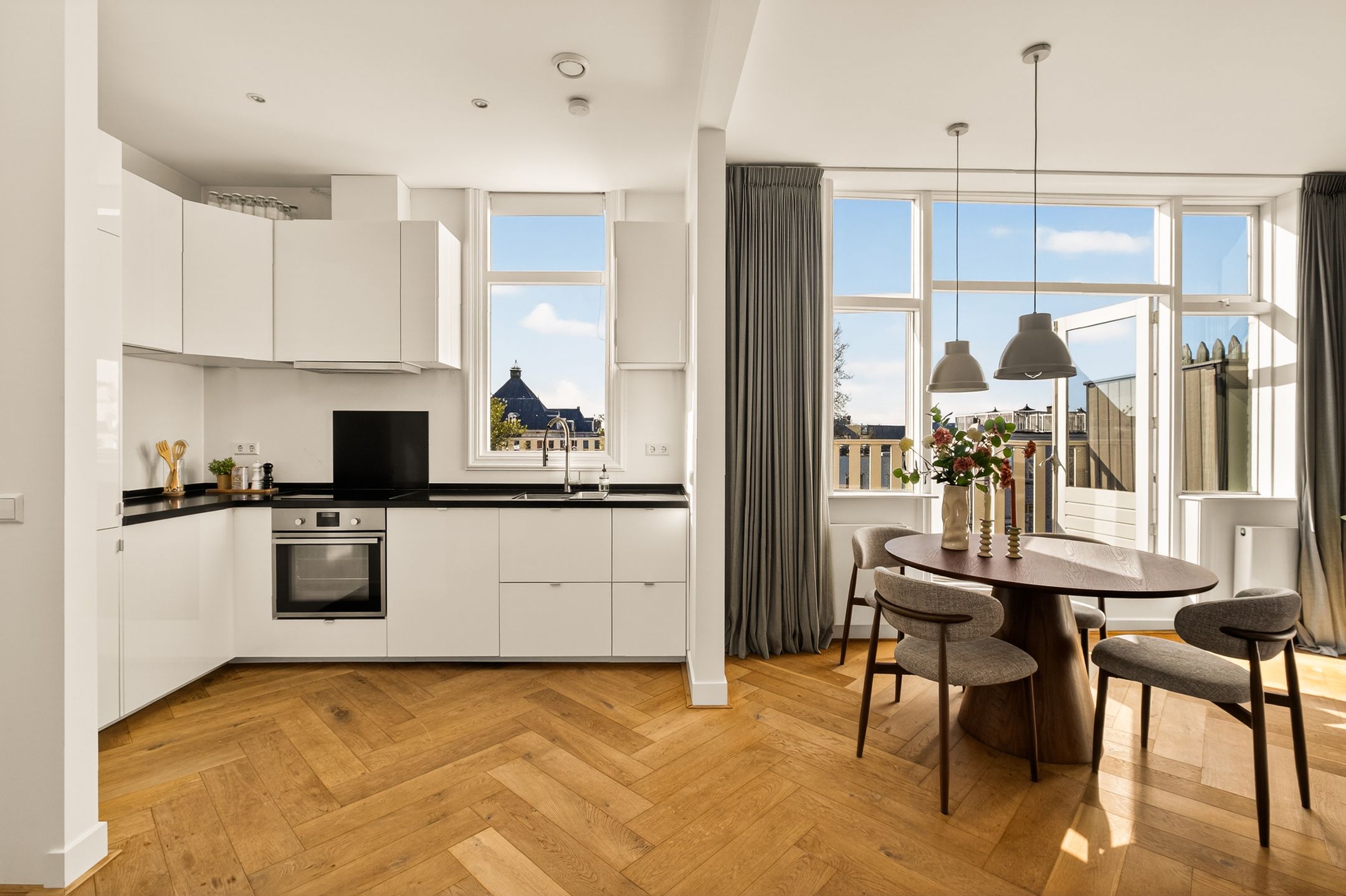 Photo 6 of Pieter de Hoochstraat 16-4