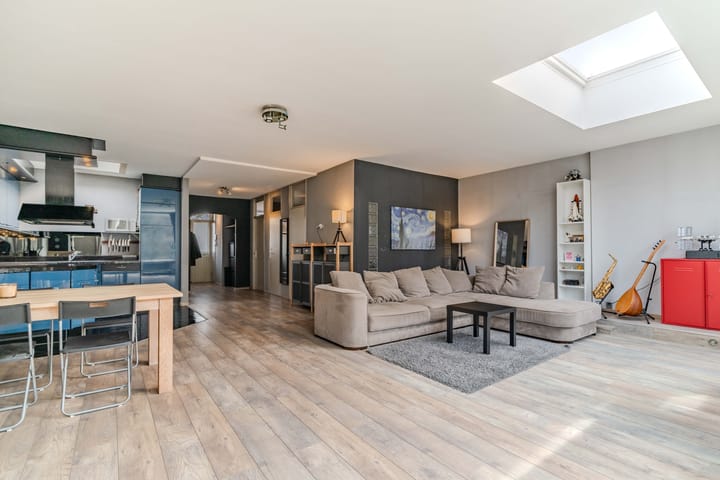 Appartement te koop: Albert Verweylaan 5, Delft