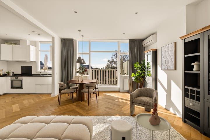 Photo 2 of Pieter de Hoochstraat 16-4