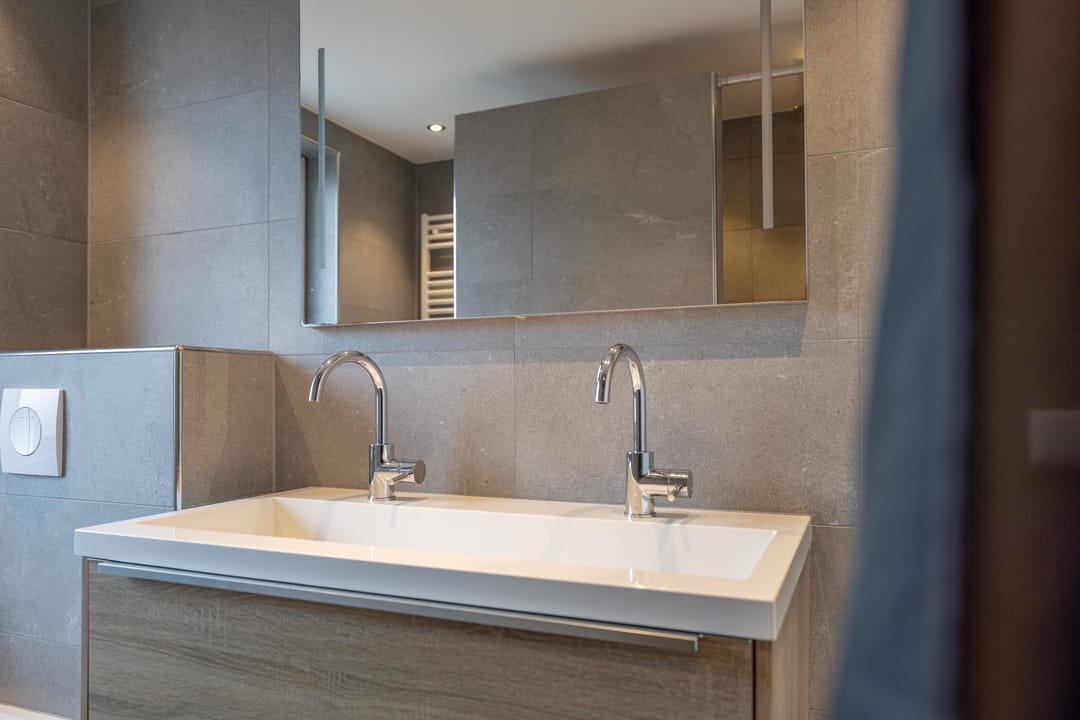 Spacious extended terraced house with 4 bedrooms and modern kitchen in Culemborg — 46