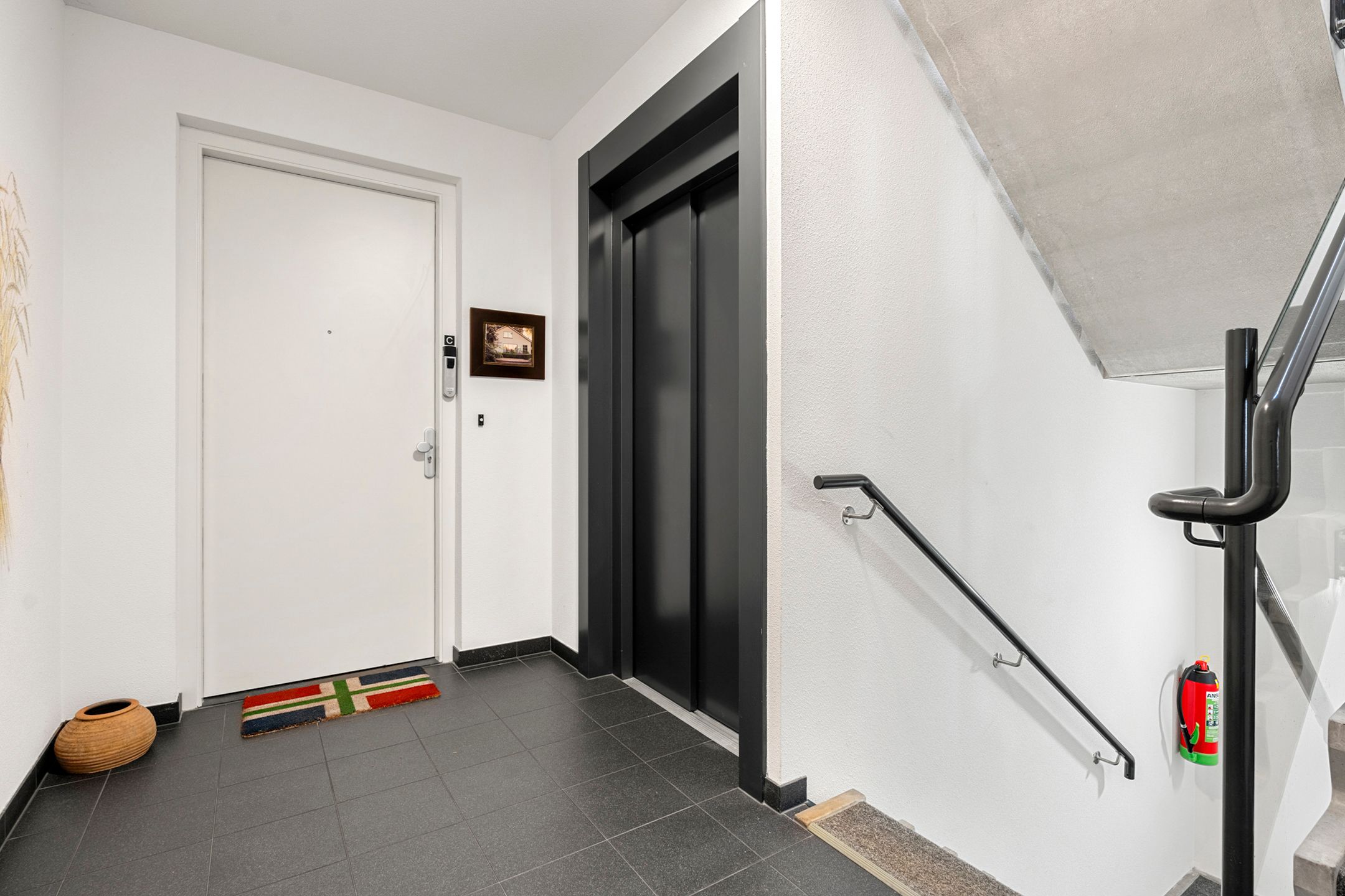 Photo 6 of Dorpsstraat 17-D