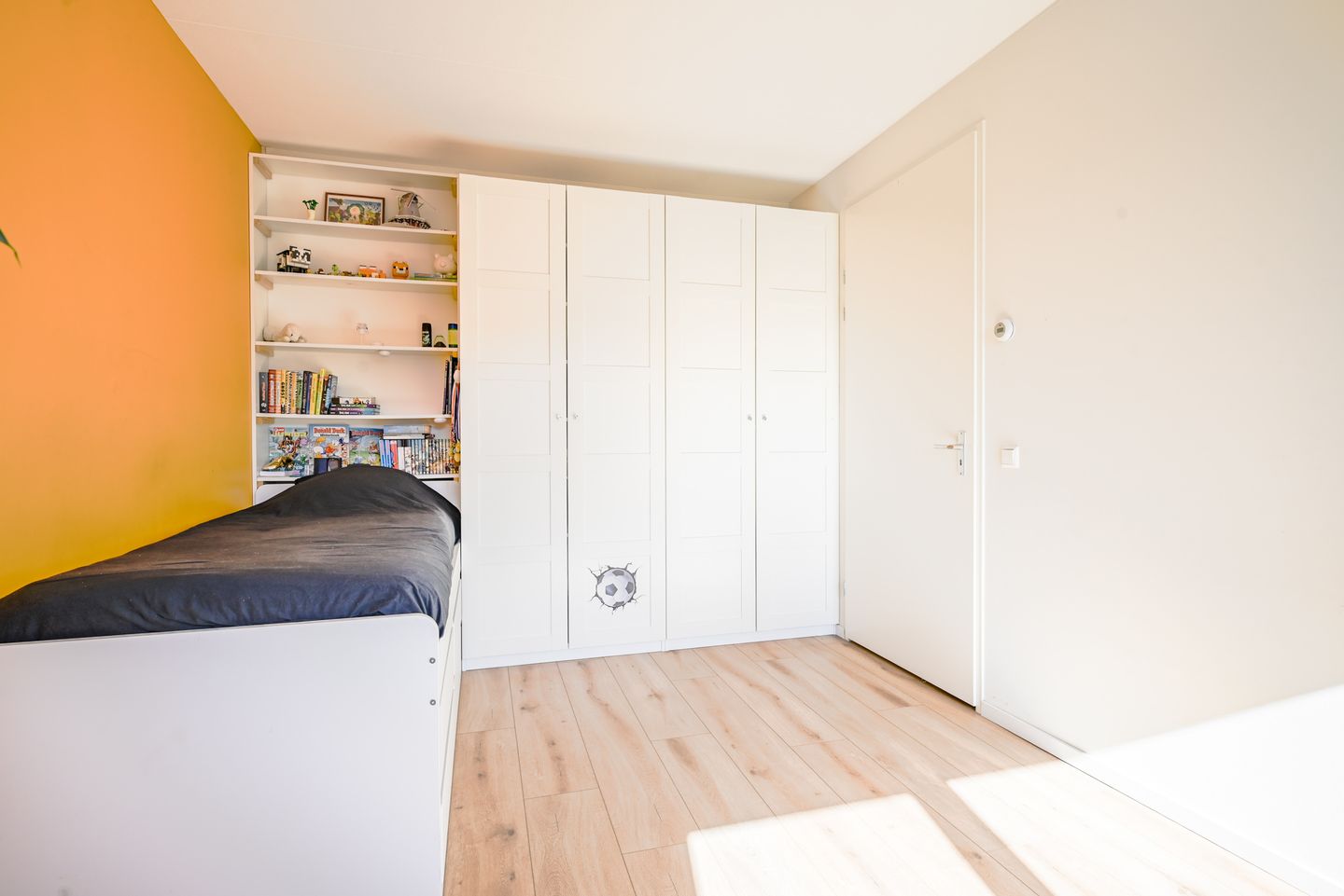 Foto 25 van Naardermeerstraat 33