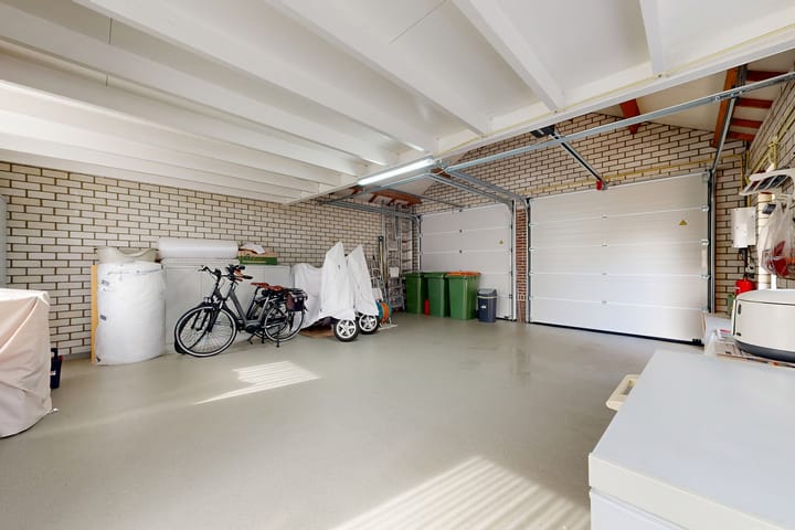 Photo 4 of Oesterzwam 33