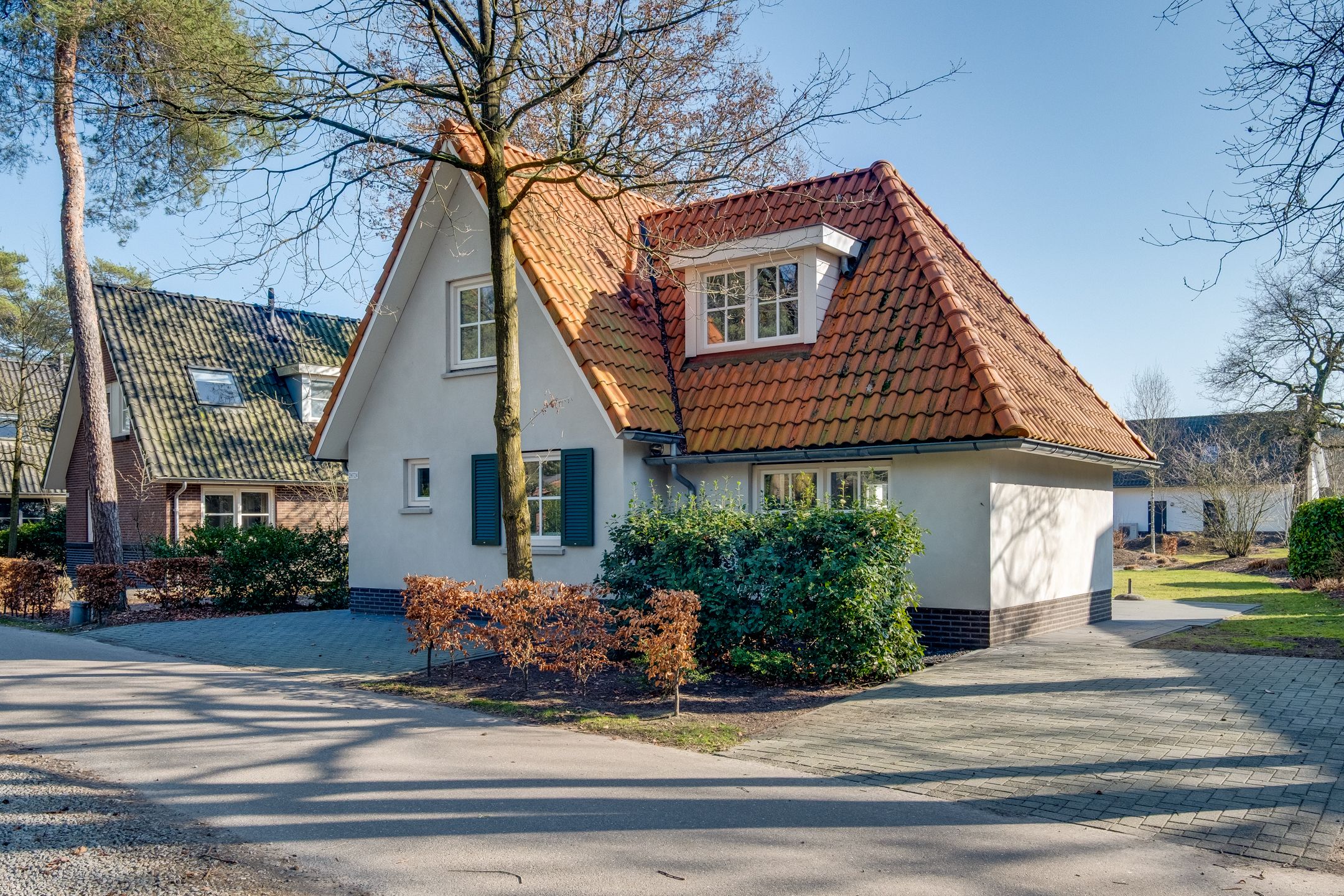 3-bedroom freehold villa in Lochem — photo 2 of 5