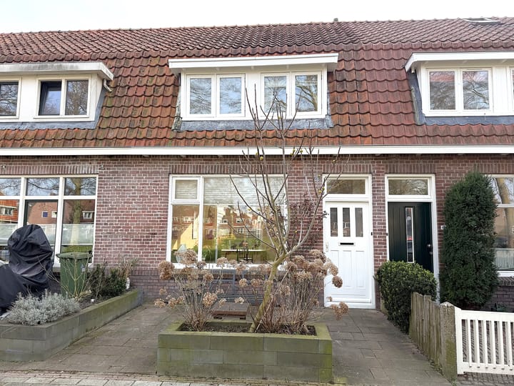 Monnikstraat 13