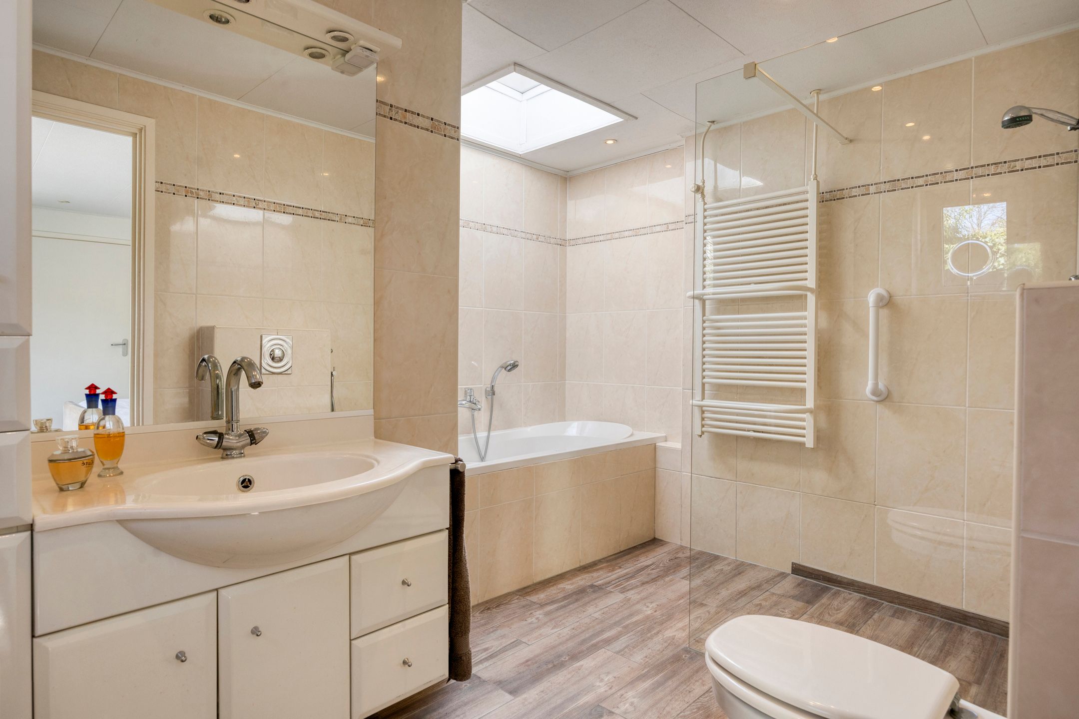 Foto 6 van Liefkenshoek 14