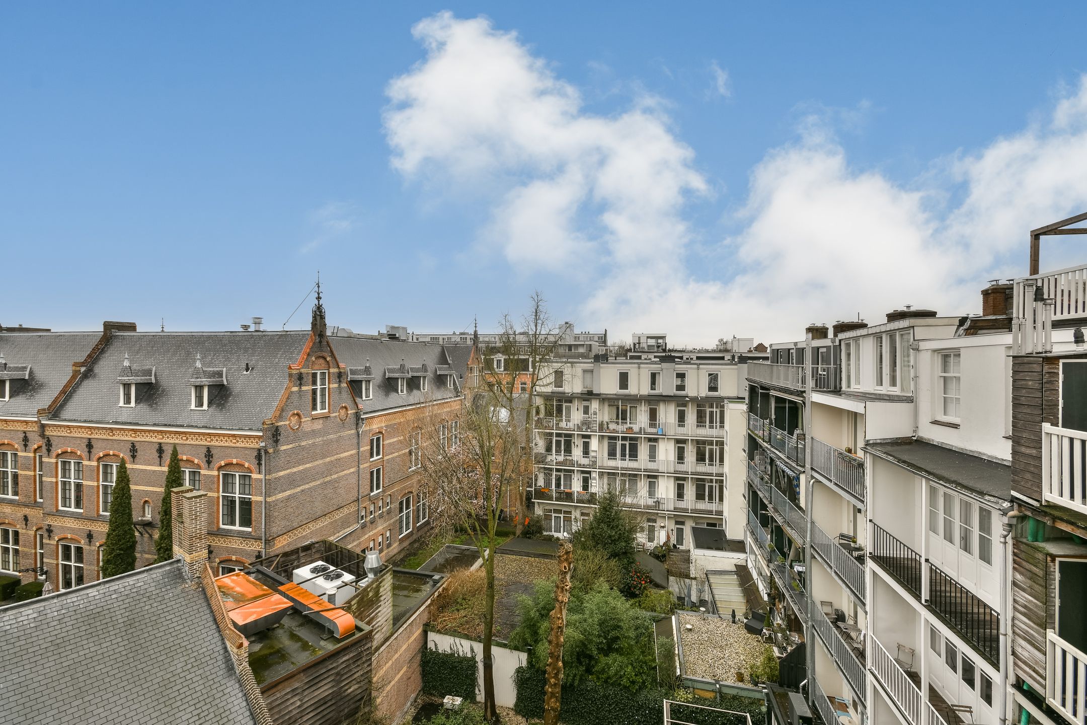 Foto 12 van Roelof Hartstraat 7-4