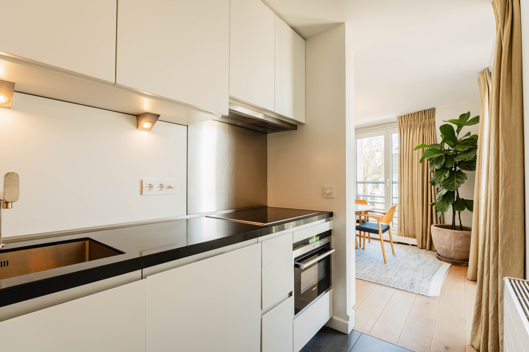 Photo 15 of Reguliersgracht 107-F
