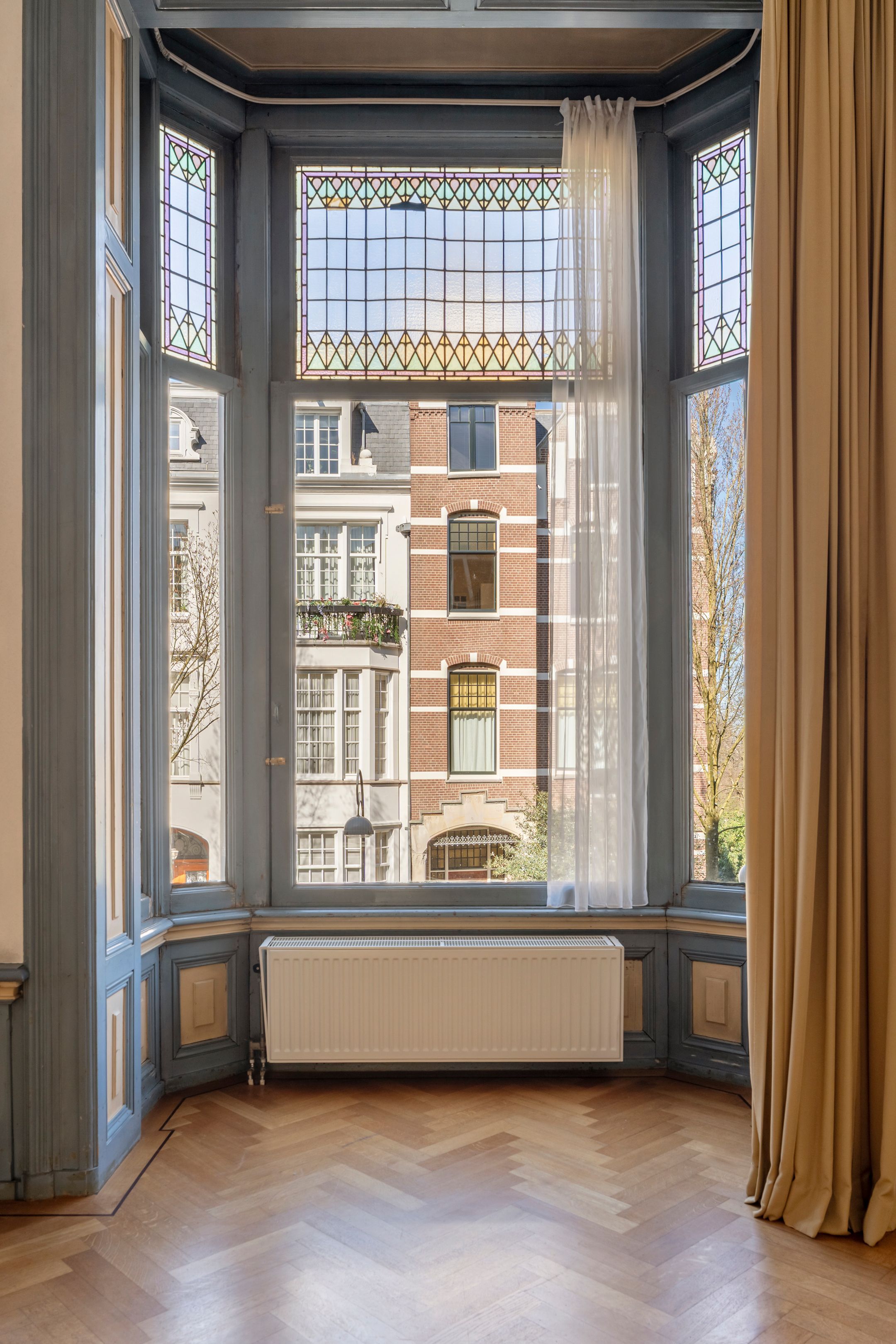 Photo 12 of Van Eeghenstraat 117-B
