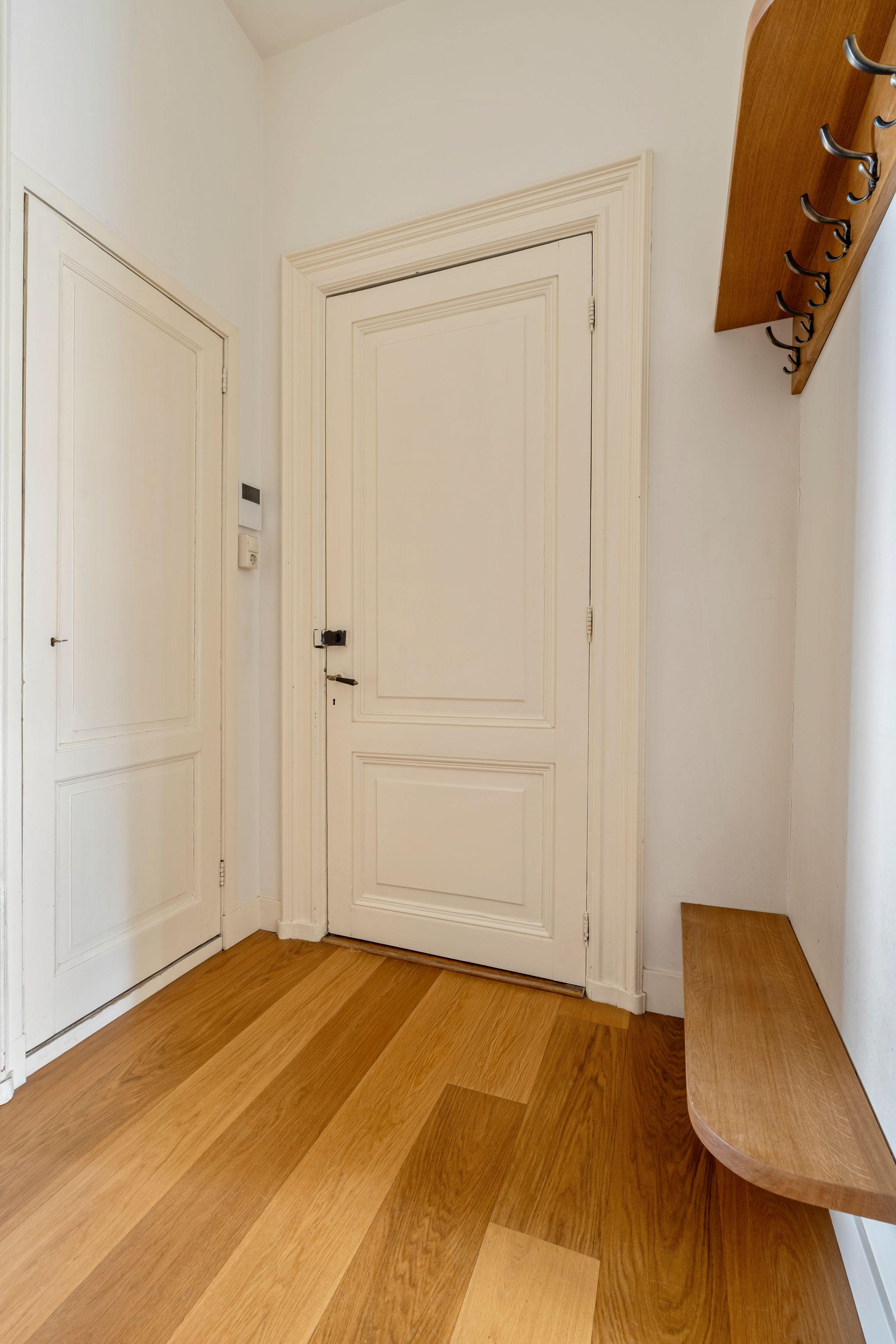 Photo 9 of Van Eeghenstraat 117-B