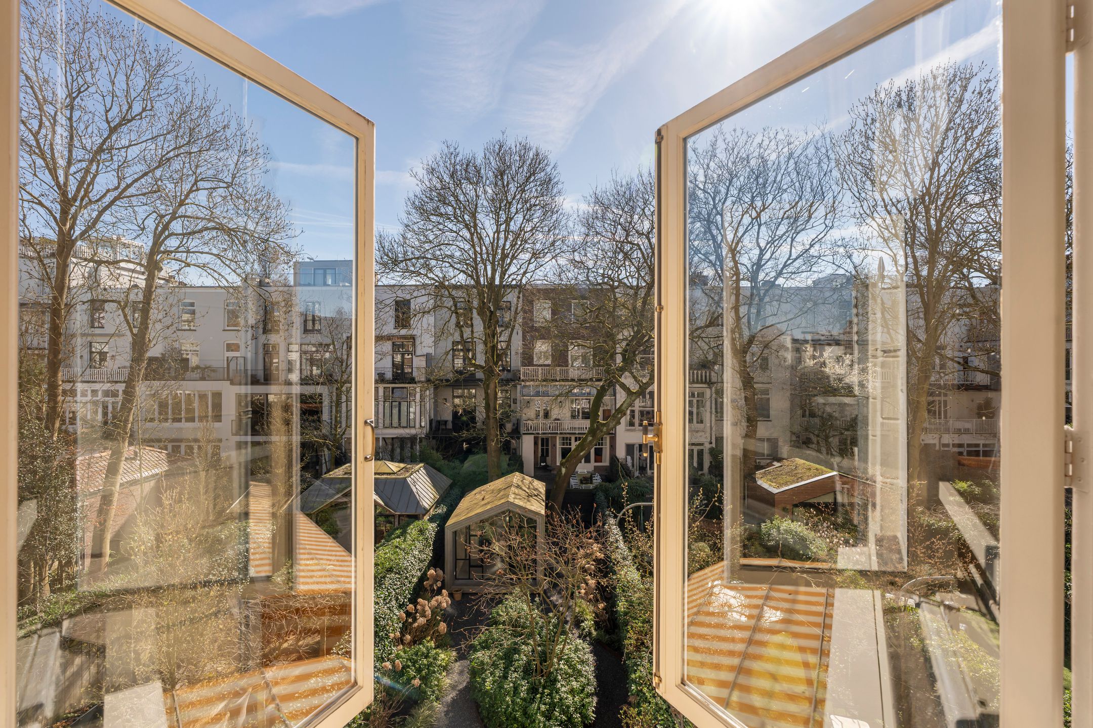 Photo 27 of Van Eeghenstraat 117-B