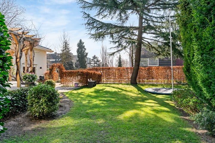 Photo 4 of Julianalaan 77