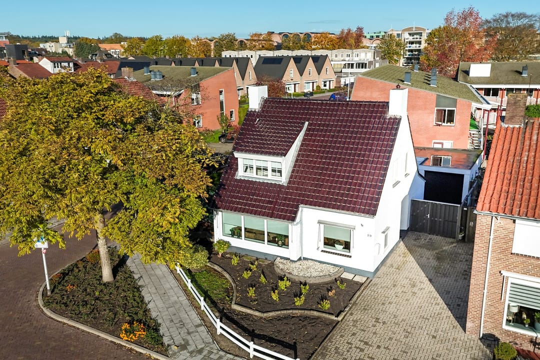 Foto 2 van Dahliastraat 19