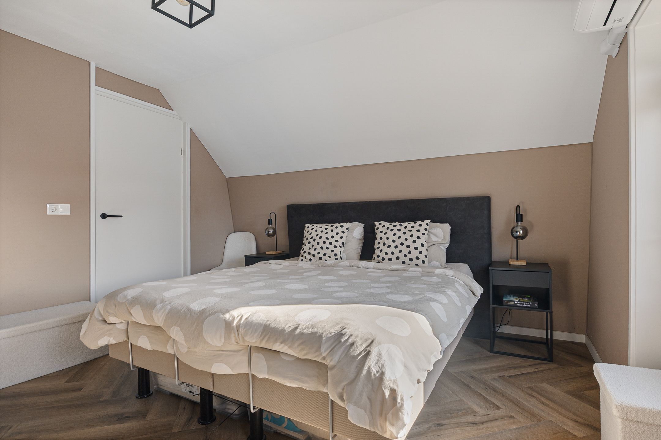 Foto 33 van van der Meulenstraat 3