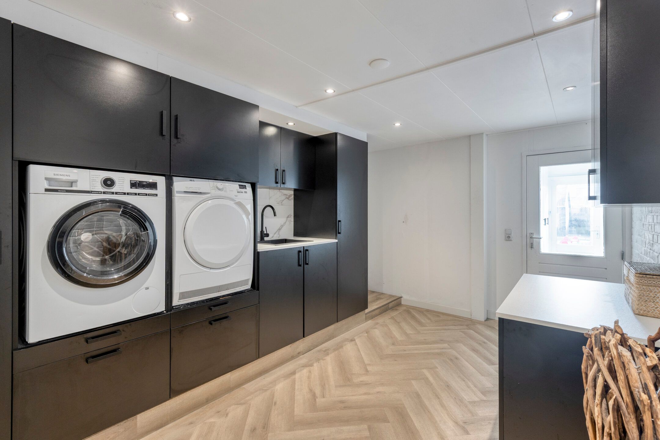 Foto 27 van Parallelweg 13