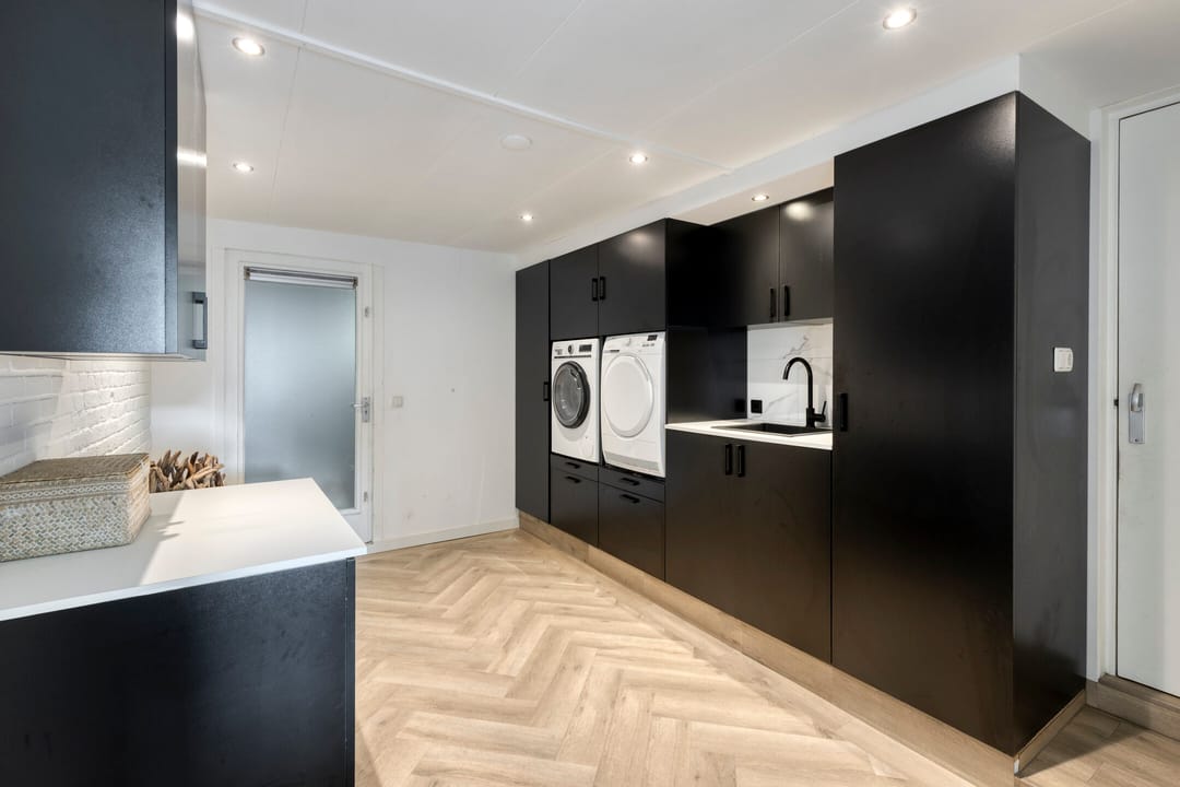 Foto 28 van Parallelweg 13