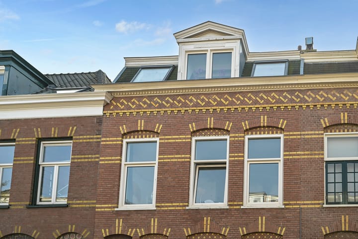 Photo 2 of Maaswijkstraat 45-B