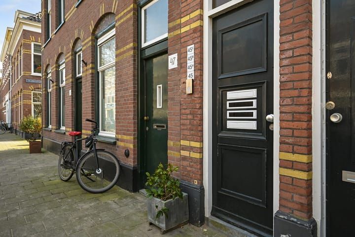 Photo 4 of Maaswijkstraat 45-B