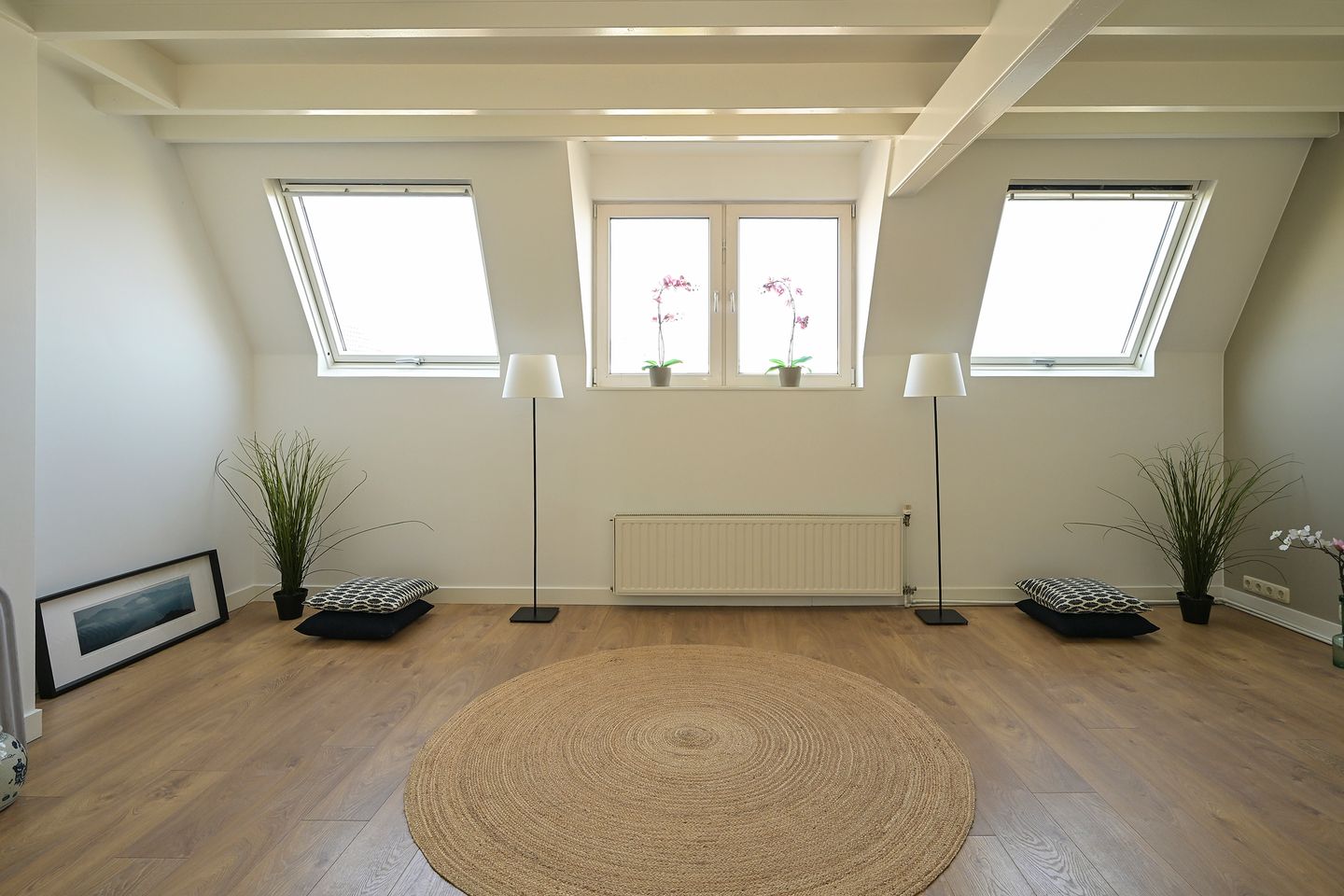 Stylish Studio Apartment in Scheveningen near the Beach — 13