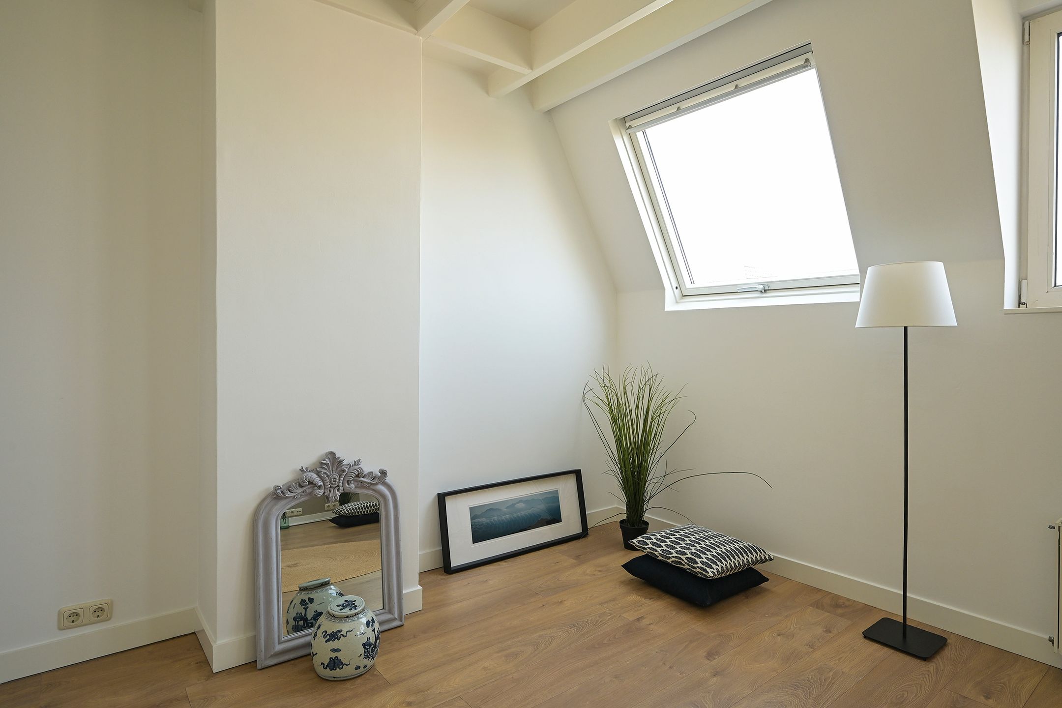 Stylish Studio Apartment in Scheveningen near the Beach — 14