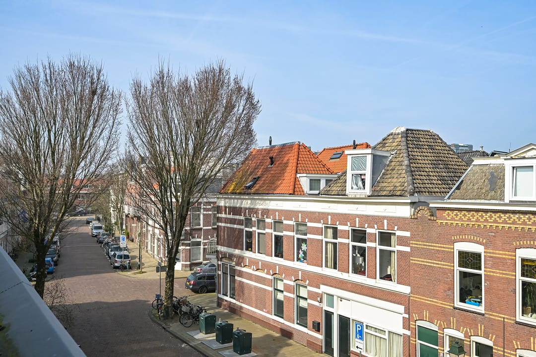 Stylish Studio Apartment in Scheveningen near the Beach — 16