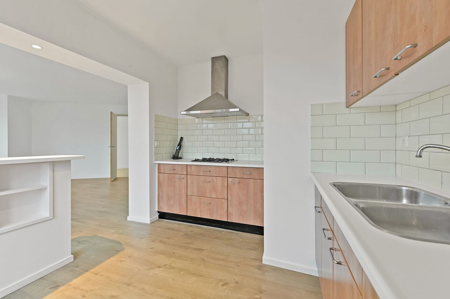 Foto 10 van Bergpolderplein 11-B