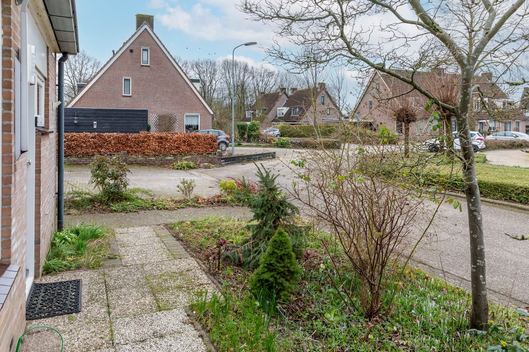 Photo 8 of Kermenstein 80