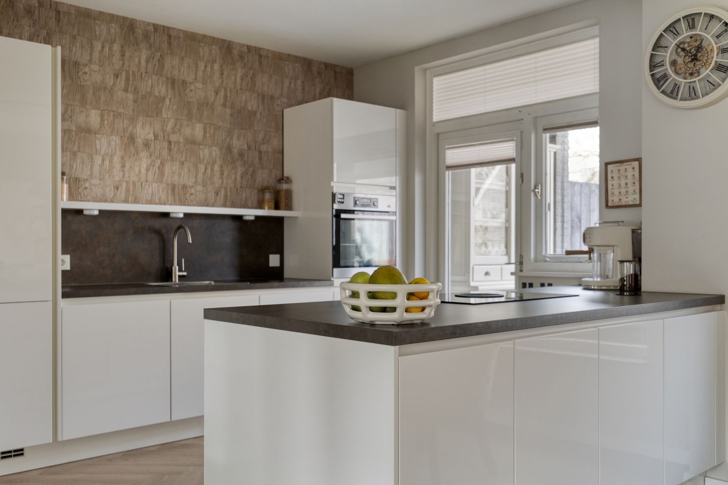 Photo 4 of Floralaan 44