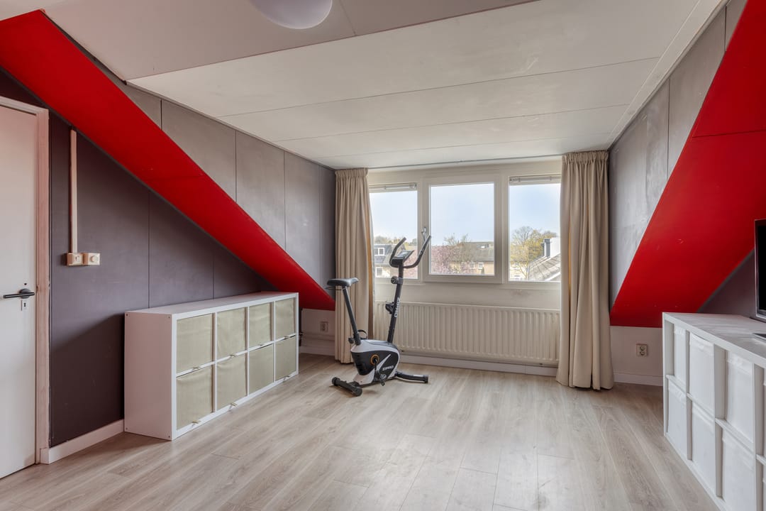 Photo 28 of Floralaan 44