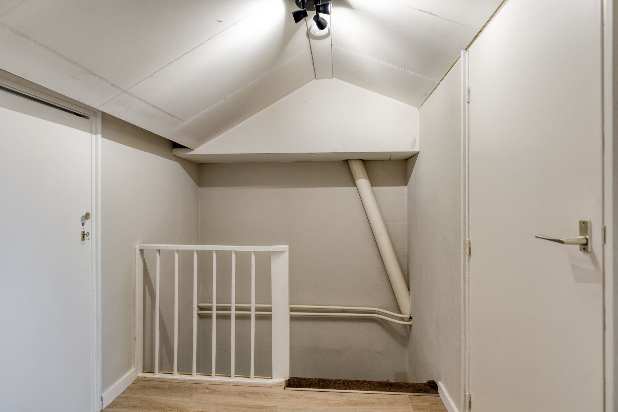 Photo 27 of Floralaan 44