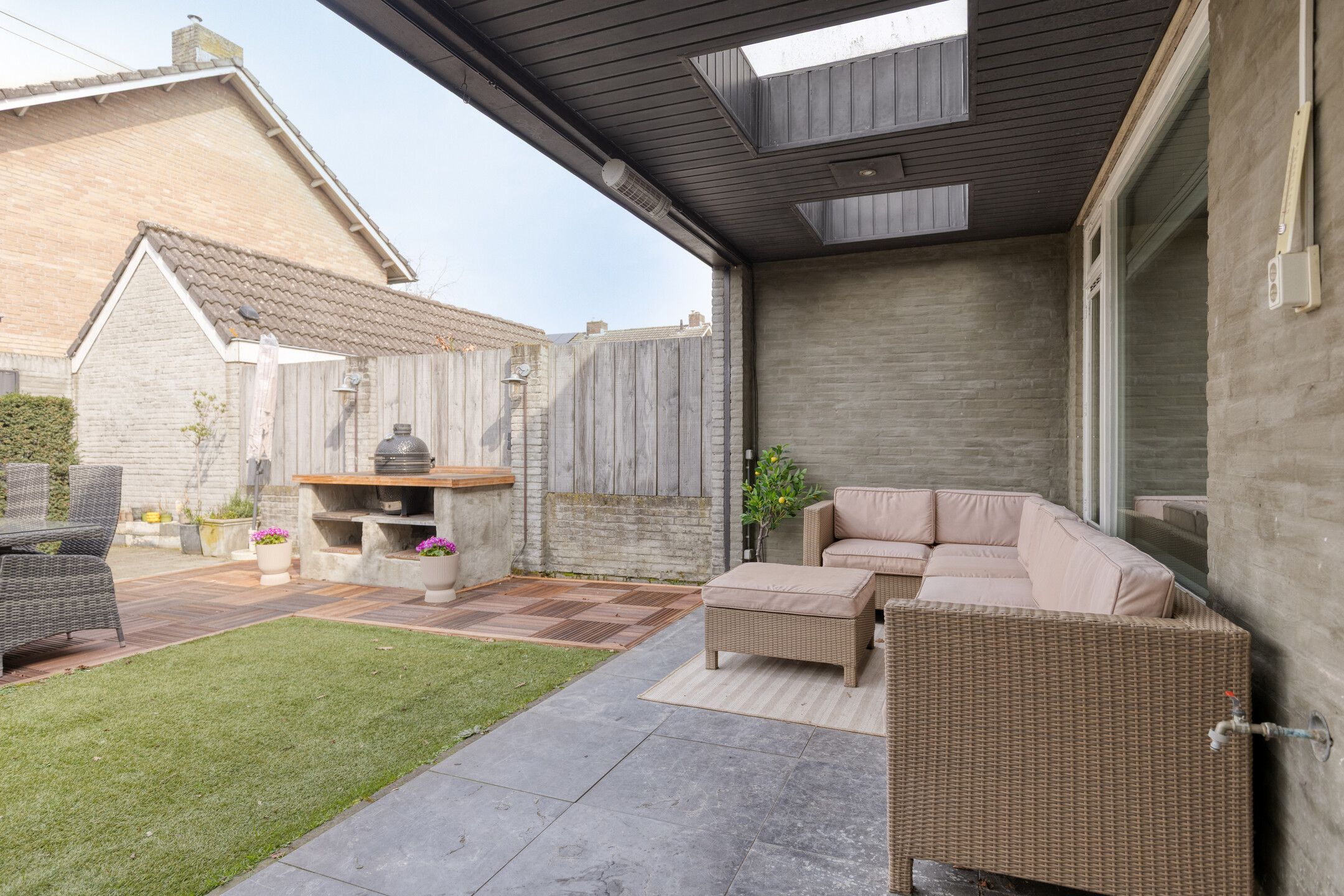 Photo 30 of Floralaan 44